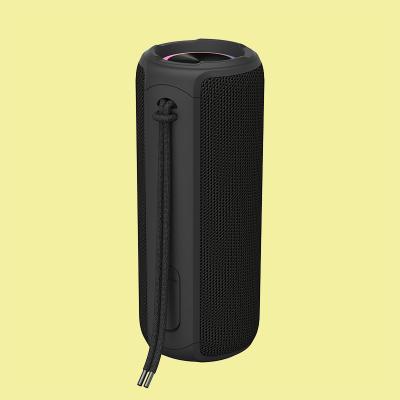 中国 30W IPX7 防水 ブルーツスピーカー 10H バッテリー寿命 TWS 機能 販売のため