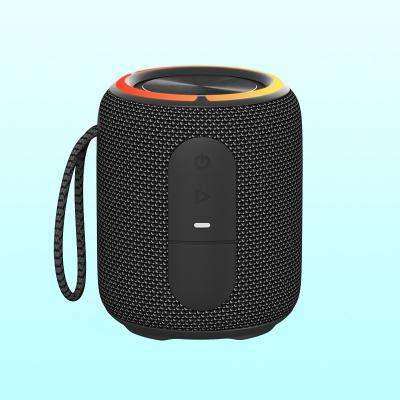 China 10 metros de rango inalámbrico altavoz Bluetooth con función TWS resistente al agua IPX7 en venta