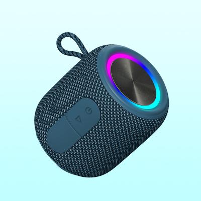 Chine IPx7 Mini haut-parleur Bluetooth étanche à l'eau avec batterie TWS fonction 1200mAh à vendre