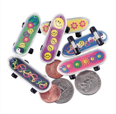 China Funny Educational Toy Mini Finger Skateboards for Kids Durable Finger Boards in Assorted Designs 2 Inch Fingerboard Skateboard Party Favors for sale