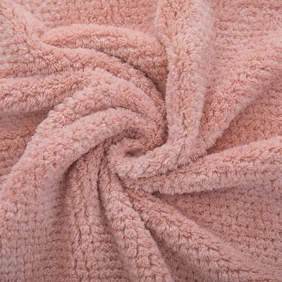 China Viable Microfiber Hotel Character Jacquard Bath Towel For Women Loose Bath Towel 70x140cm for sale