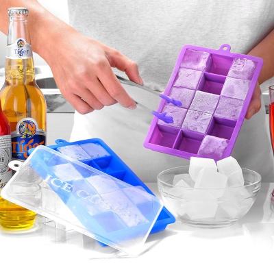 China Sustainable Custom Silicone Ice Cube Trays With Lids Ice Cube Molds Heavy Duty Removable Cover Freezer Storage for sale