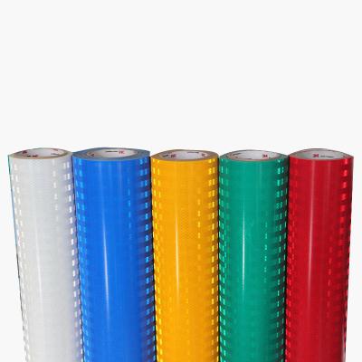 China Plastic Material Tearable High Intensity Grade Self Adhesive Reflective Lapping Roll for sale