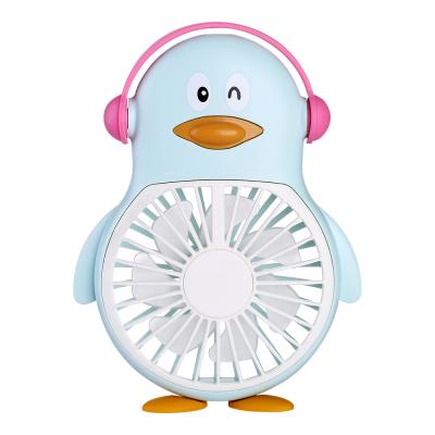 China Penguin Shape Cute Portable Desktop USB Mini Fan Air Cooling Small Handheld Fan for sale