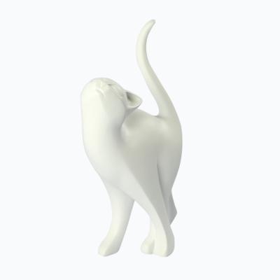 China Europe New Resin Animal Sculptures Modern Home Decoration Resin Cat Sculpture Accessories Statues for sale