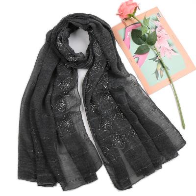 China 2022 New Fashion Jewelry Long Cotton And Canvas Geometry Diamond-studded Pearl Solid Color Tie Dye Monochrome Scarf Shawl Long for sale