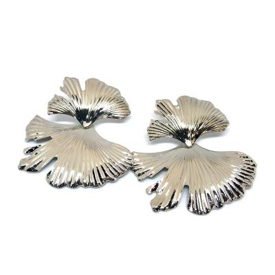 China Environmentally Friendly Temperament Metal Ginkgo Leaf Earrings Trend Retro Personality Fashion Style Exaggerated High-end Cool Earrings for sale