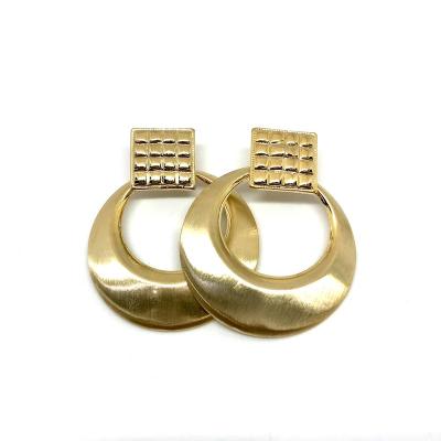 China CLASSIC European and American circle metal high-end light luxury high-end atmosphere exaggerated personality classic earrings for sale