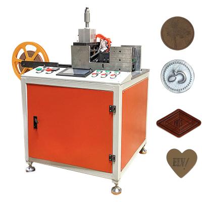 China Garment Shops 2021 New PU Leather Labeling Machine for sale