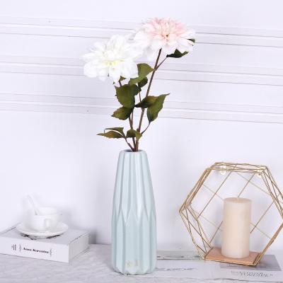 China Wholesale Cheap Restaurant Kitchen Decotation Plant Decor Flower Artificial Flower High End Chrysanthemum For Artificial Decoration Home for sale