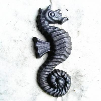 China Garden Decoration OUYA Cast Iron Seahorse Ornamental Wholesale for sale