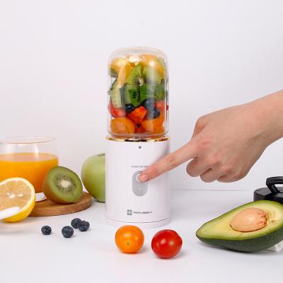 China Good Outdoor Selling 300W BPA Free Sport 350ml Bottle Juicer Portable Blender for sale