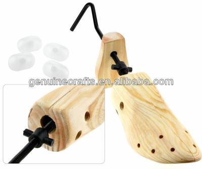 China Wooden shoe stretcher made of pine wood for sale