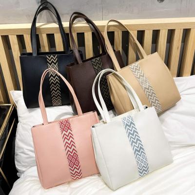 China Fashion Hot Sale Pu Leather Tote Bag For Women Waterproof Solid Color Tote Handbags Ladies for sale