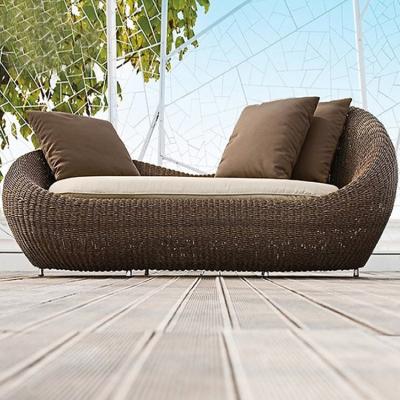 China Modern wholesale fashion luxury garden sofas set aluminum frame PE wicker couch sectional rattan outdoor sofa for sale