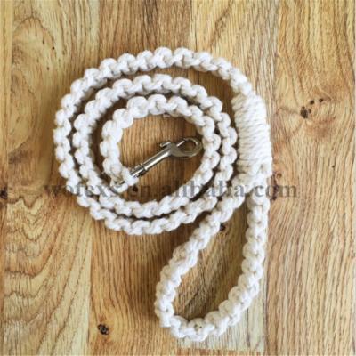 China PL001 Sustainable Custom Design Dog Cotton Rope Leash Handmade Macrame Pets Leashes for sale