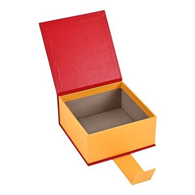 China Handmade Custom Small Cardboard Gift Boxes For Jewelry Packaging for sale