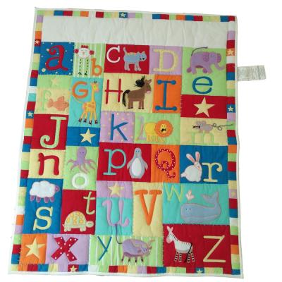 China New Design Baby Letters Cotton Home Decoration 100% Hand Made Summer Quilt for sale