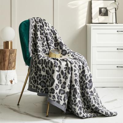 China High Quality Leopard Anti-Static Polyester 100% PS Flannel Blanket For Kid Baby Adult Knitted Throw Blanket for sale