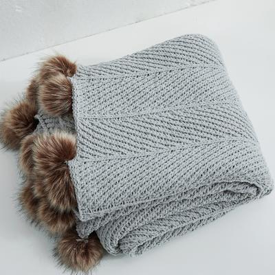 China YIRUIO MFE Modern Wearable Chunky Chunky Winter Knit Chenille Blanket With Soft Plush Ball for sale