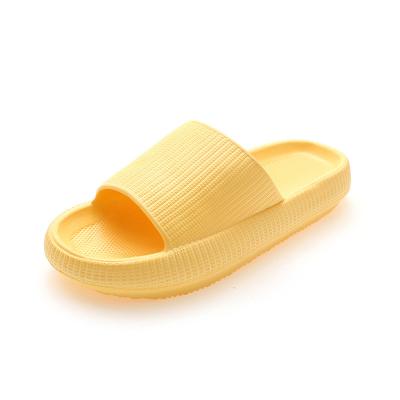 China Wholesale thick 4.5cm thickness 4.5cm thick casual couple couples sandals women's thick bottom home men's slippers for sale