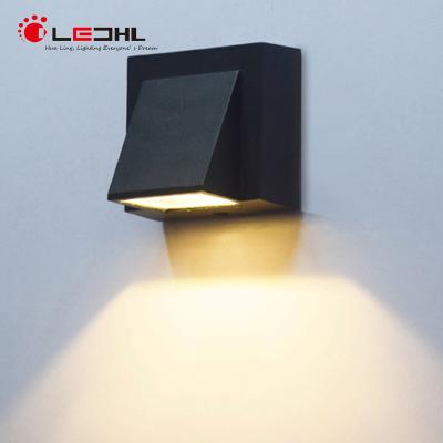 China Factory Modern Sales Adjust Aluminum Outdoor Waterproof IP65 Led Wall Light With Clear Cover for sale