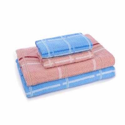 China Eco-Friendly Towel Super Absorbent Plush Softer After Wash And 100% Cotton Bath Towel Set for sale