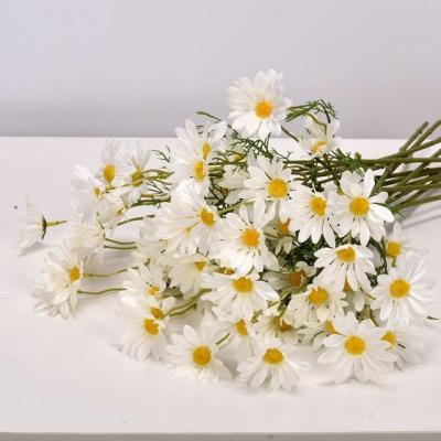 China White Garden Decoration Fashional Fake Flower Accessories Fashional White Daisy Artificial Flowers Home Wedding Diy Simulation Bridal Silk Flower for sale