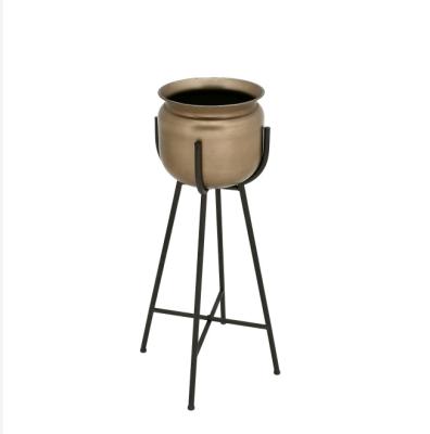 China CLASSIC Plant Stand Metal Flower Bucket Metal Pot Antique Gold and Black Color Flower Pot for sale