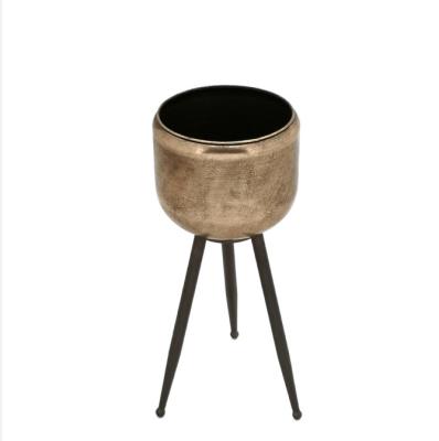 China CLASSIC Plant Stand Metal Flower Bucket Metal Pot Antique Gold and Black Color Flower Pot for sale