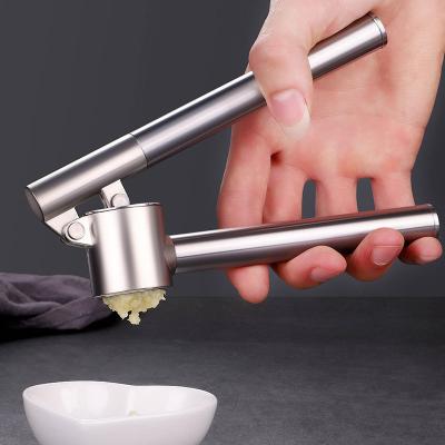 China Sustainable Kitchen Lengthen Stainless Steel Zinc Alloy Mash Garlic Hand Garlic Cutter Kitchen Garlic Press for sale