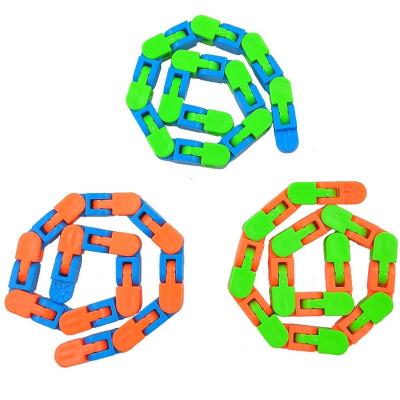 China Toy Anti Strain Plastic Toys Wholesale Toddler Fun Wholesale Sensory Variable Section Decompression Chain Relaxing Folding Toy for sale