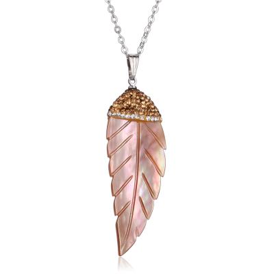 China High Quality Leaf Shape CZ Diamond Jewelry Accessories Fashion Natural Seashell Pendant Charms Necklace For Women for sale