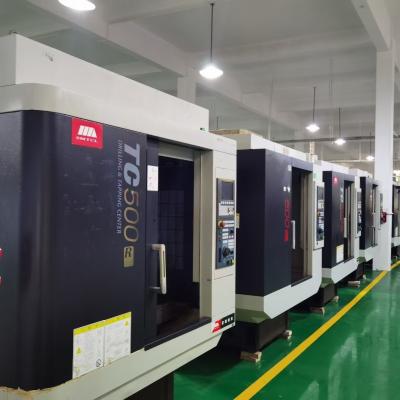 China Piezas que trabajan a máquina plásticas del CNC DC53 del molde de aluminio de la pieza de acero fundido S136 en venta