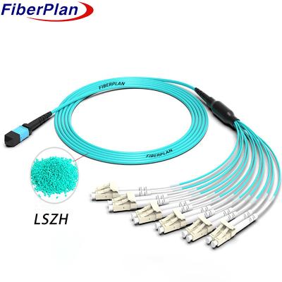 Chine PVC LSZH OM3 MPO MTP fibre optique en boucle avec faible perte d'insertion Om3 Multimode fibre optique câble à vendre