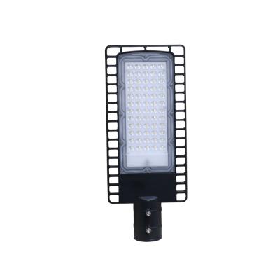 China Long Illumination Time Indoor Outdoor 25w Energy Saving Led Street Light for sale