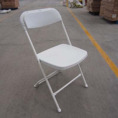 China Portable Outdoor Portable Plasic Folding Chairs For Weddings for sale