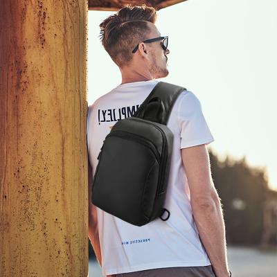 China Outdoor Portable Shopping Water Resistant Water Proof Travel Fashion Trunk Bag Moving Pack With Earphone Hole for sale