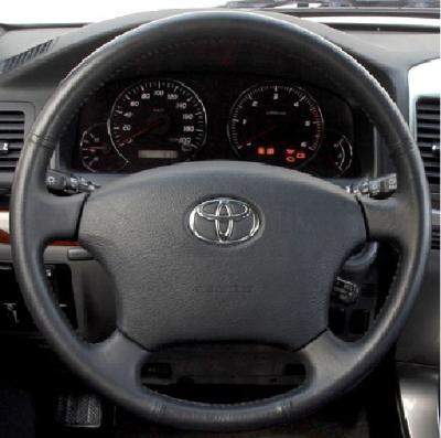 China Fabricação à mão de costura de automóveis de volante de cobertura de couro para Toyota Tundra para Toyota Sienna para Toyota Highlander à venda