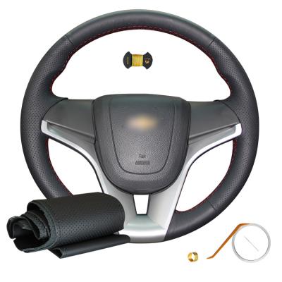 China Cobertura do volante de couro preto para Chevrolet Captiva Cruze Aveo Orlando Lova Malibu Volt Equinox Niva Epica Niva à venda