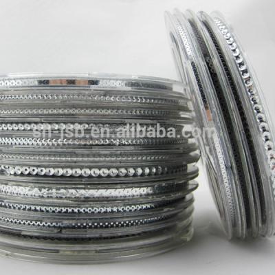 China Abrasion Resistance PET Sequins Coil 5mm Silver Color for sale