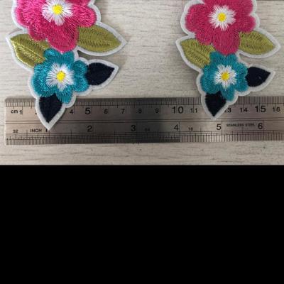 China 3D Flower Embroidered Patches For Kids Clothes Iron On Patches Apparels Bags Shoes for sale