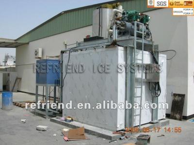 China Industrial Flake Ice Maker With Ice Storage 10T Flake Ice for sale