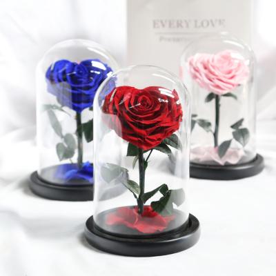 China Hot Sale Indoor Home Luxury Flowers Heart Shape Glass Flower Decorations Wedding Display Flower Dome Preserved Rose for sale