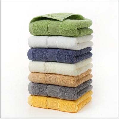 China Close Skin China 100% Cotton Absorbent And Soft Jacquard , Thick 100% Cotton Towels for sale