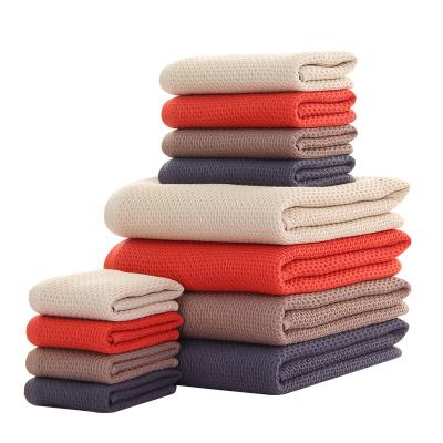 China Material 100% Compressed Cotton And Embroidered Pattern Cotton Bath Towels Set for sale