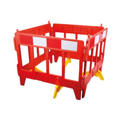 China HDPE +rubber 4 feet 4 in1 TRAFFIC BARRIER 2 METER PLASTIC BARRIER for sale