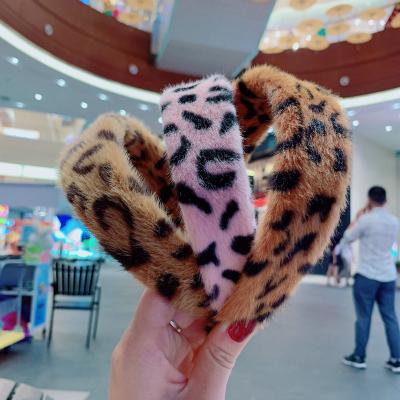 China 2020 Furry Leopard Headband Faux Fur Hairband Winter Women Hair Accessories Vintage Elegant Headbands For Girls for sale