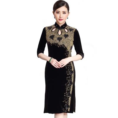 China Daily Wear Chinese Style Nail Bead Tailored Cheongsam for sale