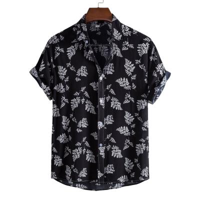 China 2021 Summer Short Sleeve Shirt Men's Breathable Casual Loose Beach Hawaiian Shirt Plus Size Mens Shirts for sale